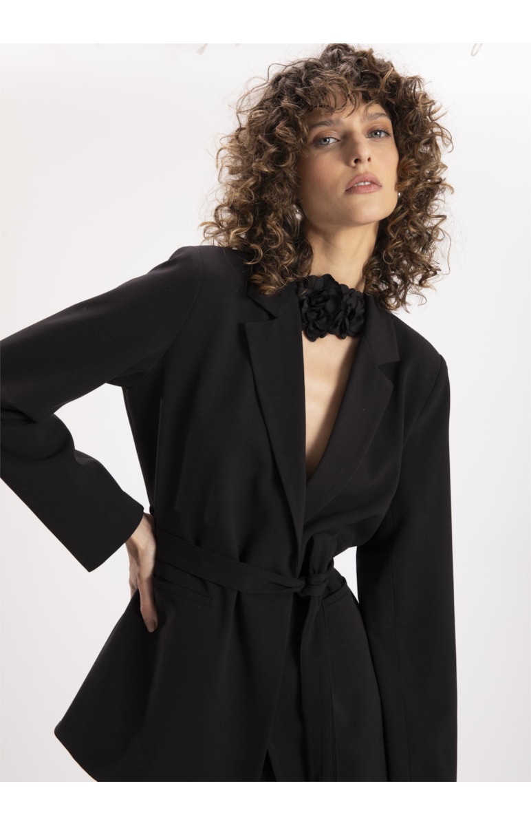 Blazer Alfaiataria Classic Cinto Preto