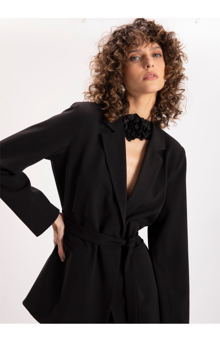 Blazer Alfaiataria Classic Cinto Preto