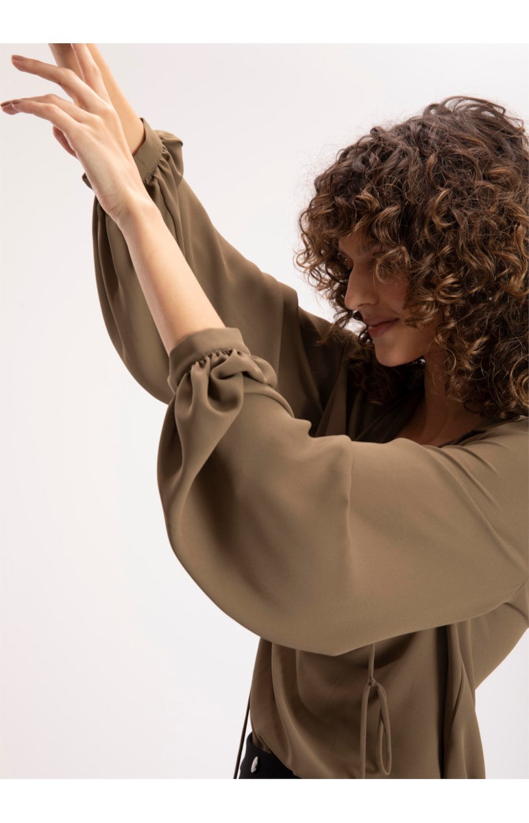 Blusa Air Light Verde Militar