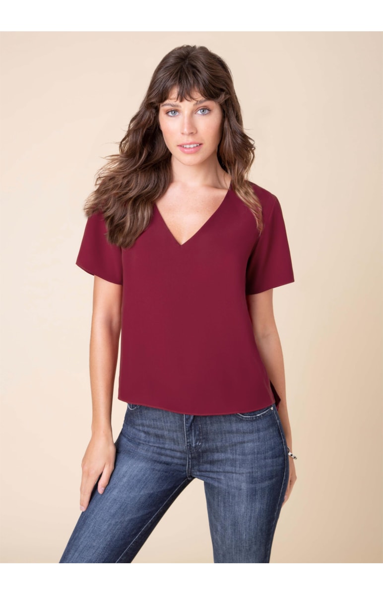 Blusa Básica v Vinho