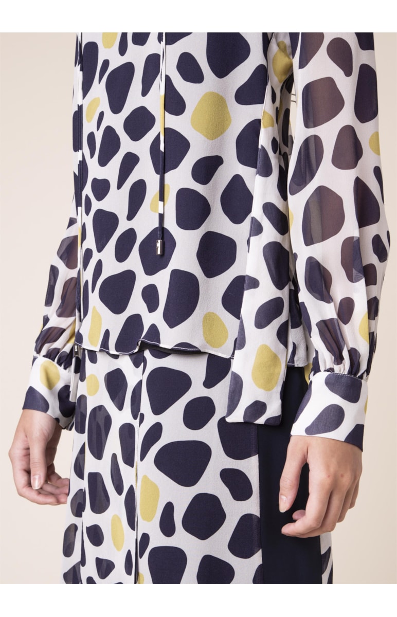 Blusa Camo Dots Estampado Fundo Off