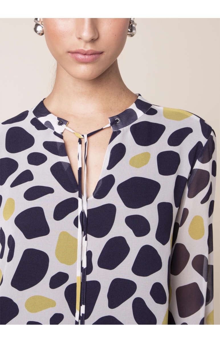 Blusa Camo Dots Estampado Fundo Off