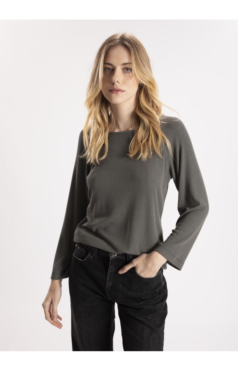 Blusa Canelada Decote Canoa 7/8 Verde Militar