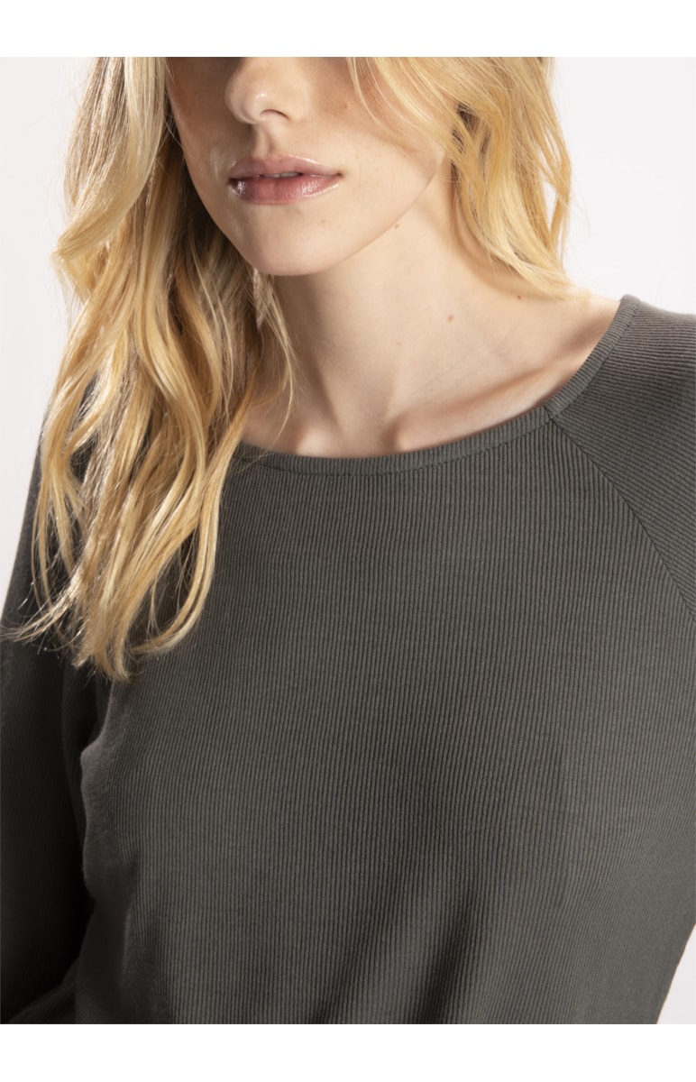 Blusa Canelada Decote Canoa 7/8 Verde Militar