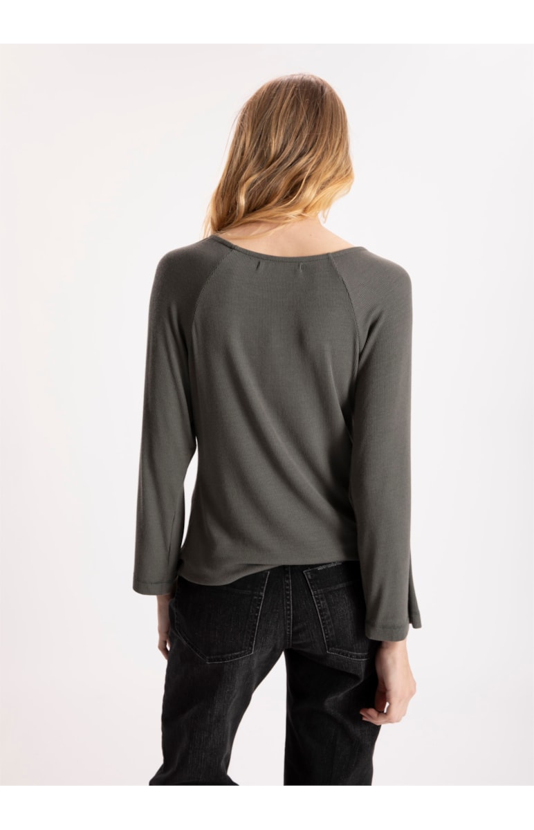 Blusa Canelada Decote Canoa 7/8 Verde Militar