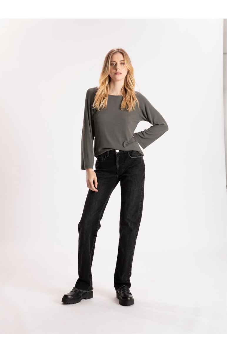 Blusa Canelada Decote Canoa 7/8 Verde Militar