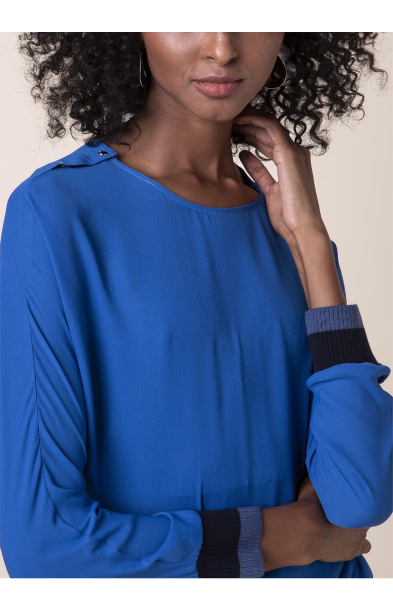 Blusa Contrastes Azul