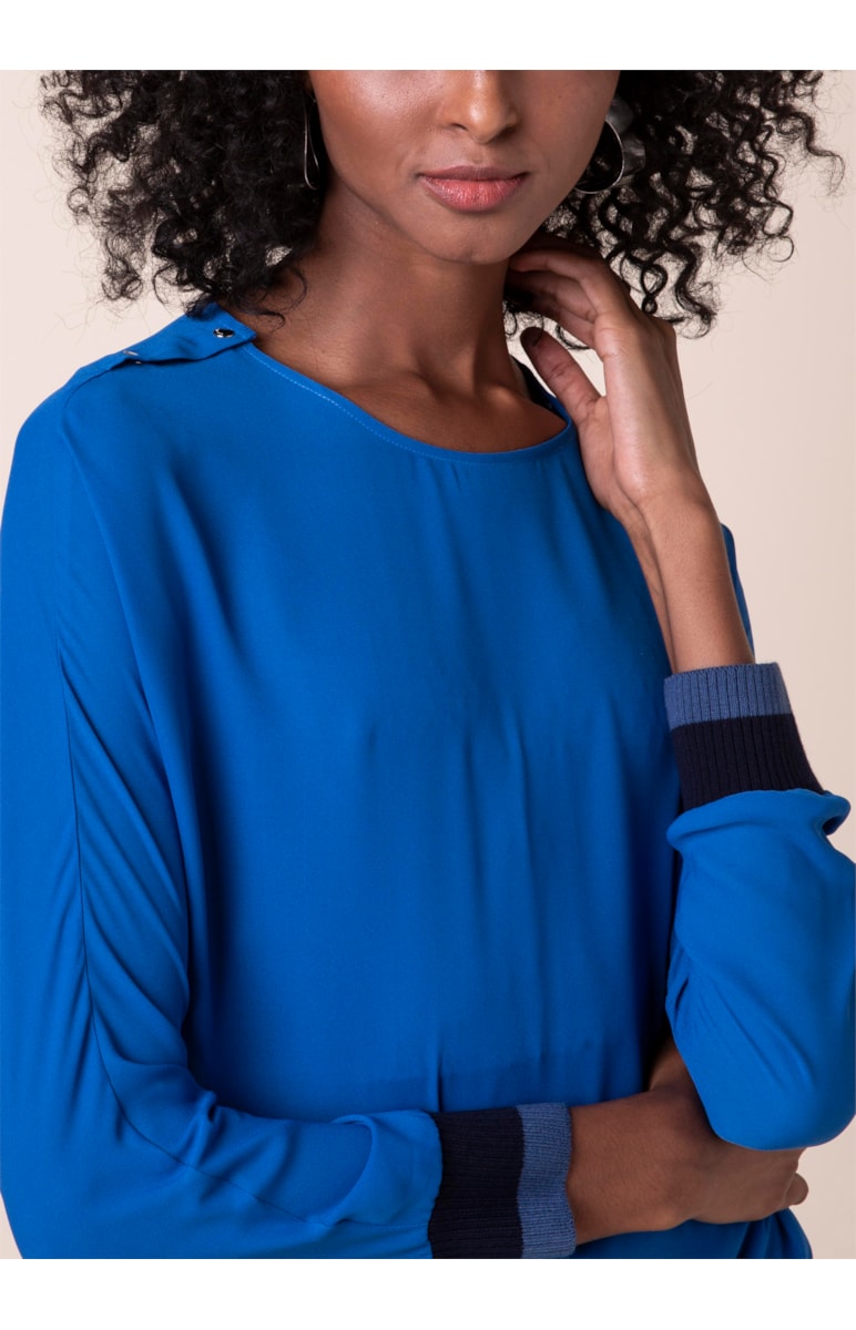 Blusa Contrastes Azul