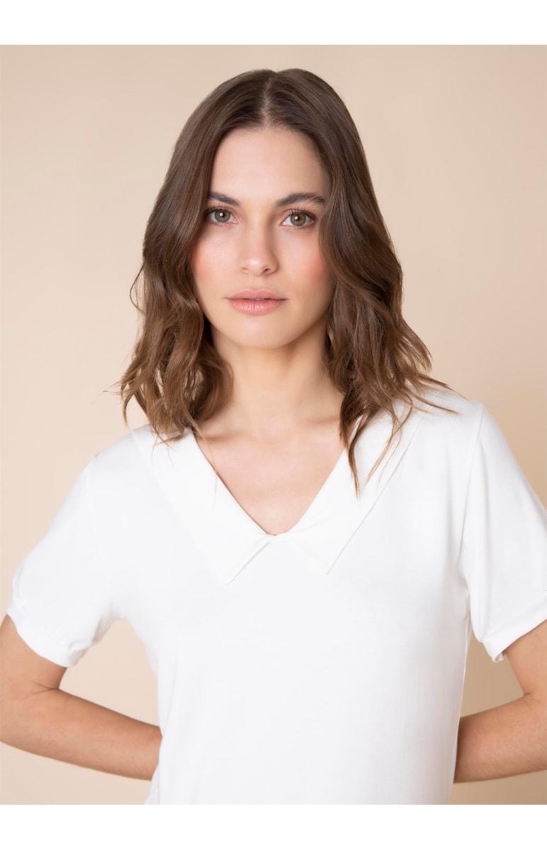 Blusa Decote Gravata Off White