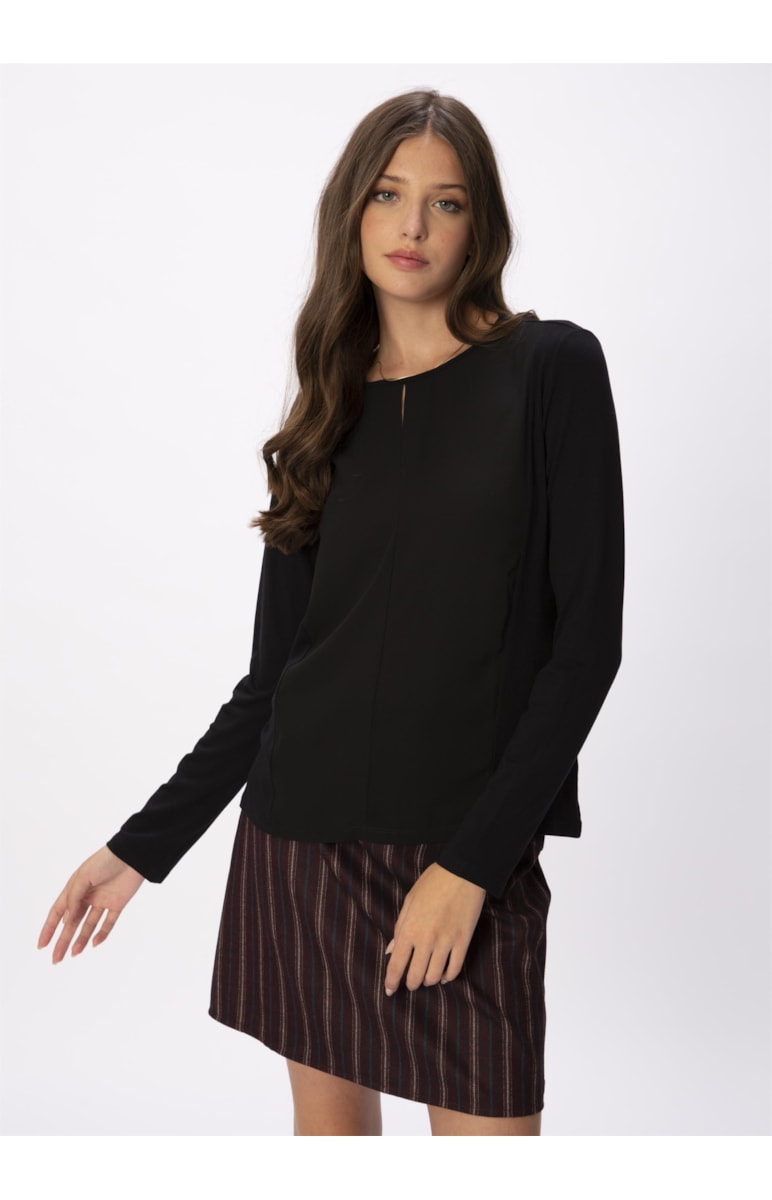 Blusa Fenda Básica Preto