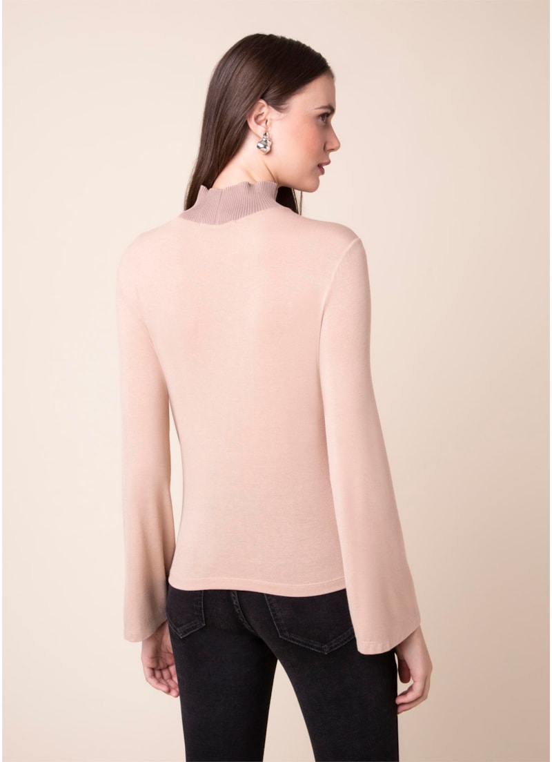 Blusa Gola Alta Retilínea Areia