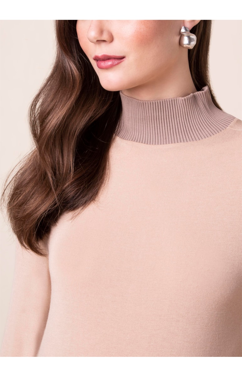 Blusa Gola Alta Retilínea Areia