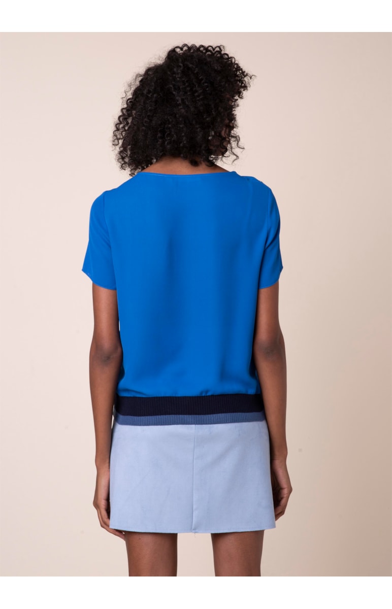 Blusa Lisa Contrastes Azul