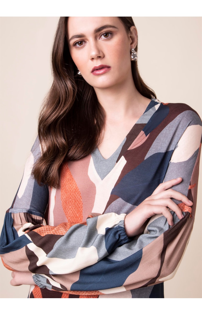 Blusa Malha Estampa Leaves Est. Leaves Marrom