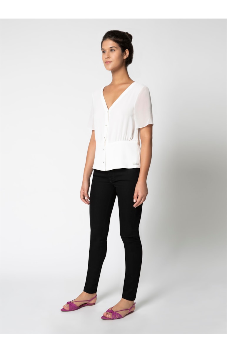 Blusa Pregas Botões Off White