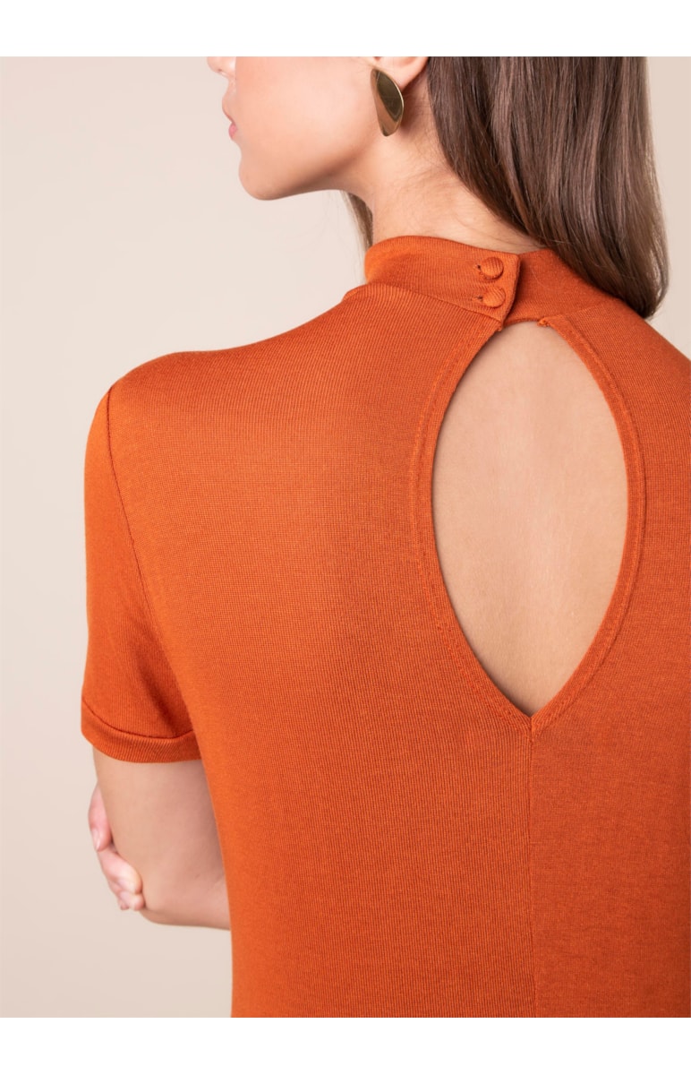 Blusa Tricot Botões Costas Caramelo
