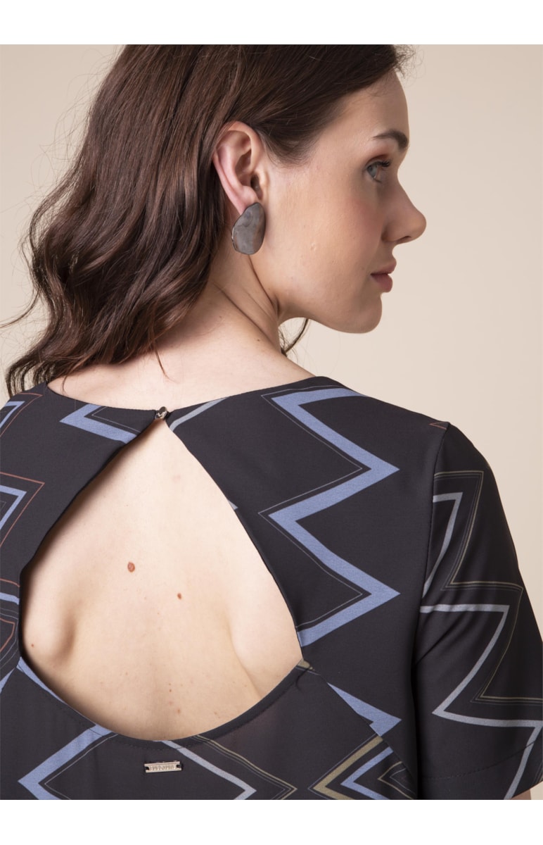 Blusa Zig Zag Estampado C/ Fundo Marinho