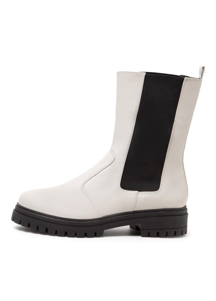 Bota Couro Chelsea Off White