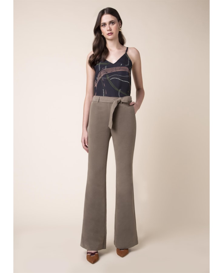 Calça Boot Cut Linho Musgo