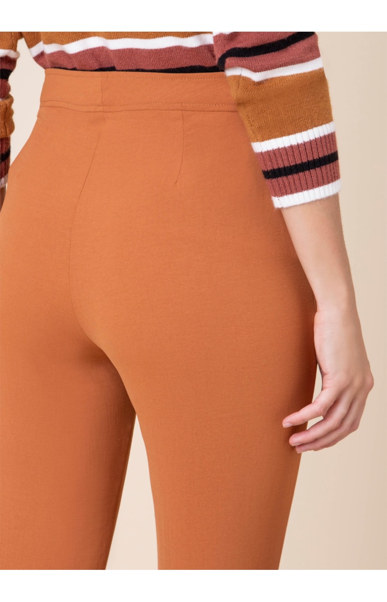 Calça Cigarrete Bolso Faca Caramelo