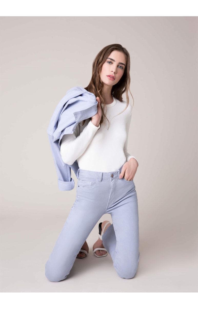 Calça Color Power Bootcut Azul Claro