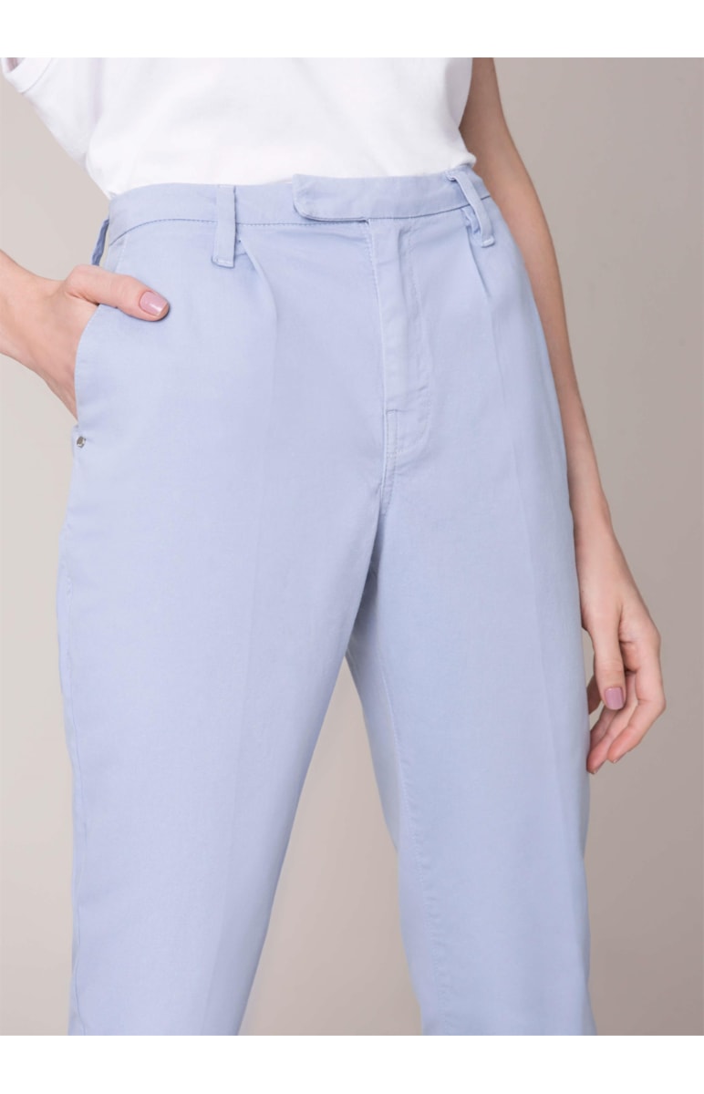 Calça Color Tailoring Azul Claro