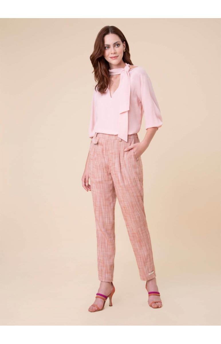Calça Com Elástico No Cós Terra