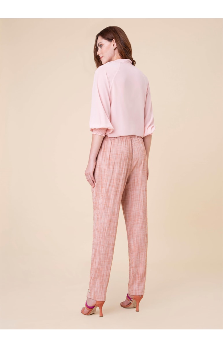 Calça Com Elástico No Cós Terra