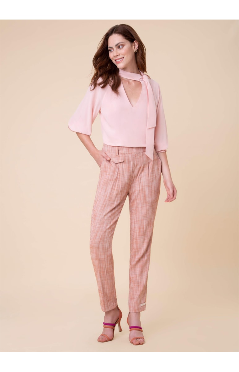 Calça Com Elástico No Cós Terra
