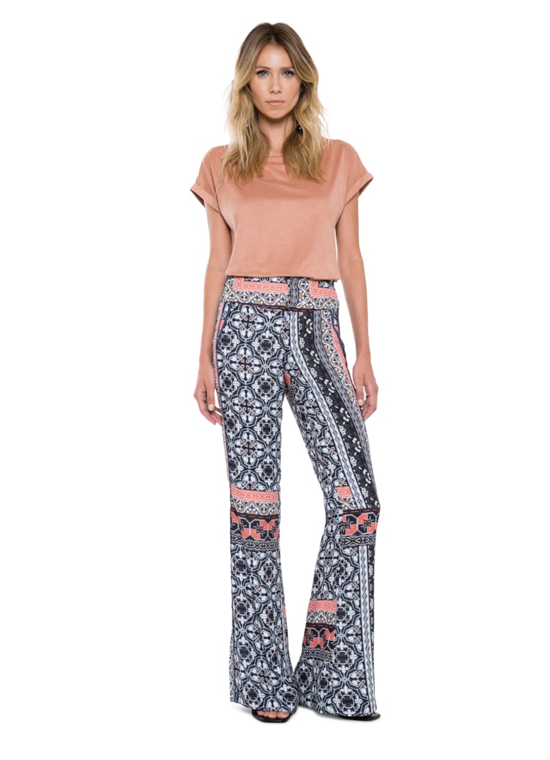 Calça Flare Estampa Lenço Estampado