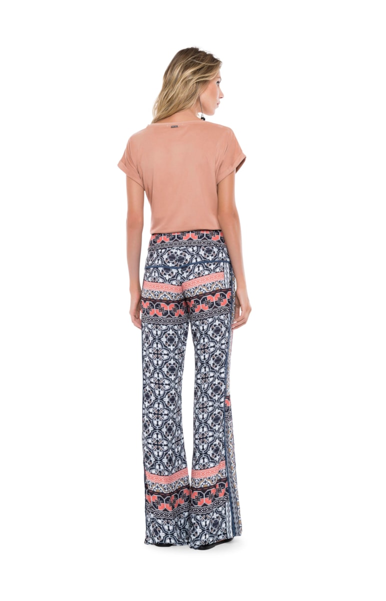 Calça Flare Estampa Lenço Estampado
