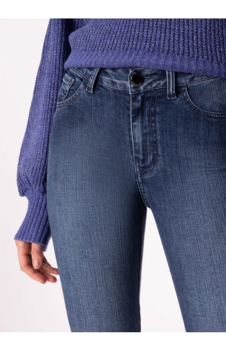 Calça Jeans High Comfort Skinny Lavagem Média