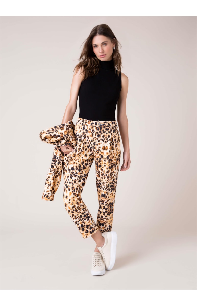 Calça Leopardo Carrot Caramelo