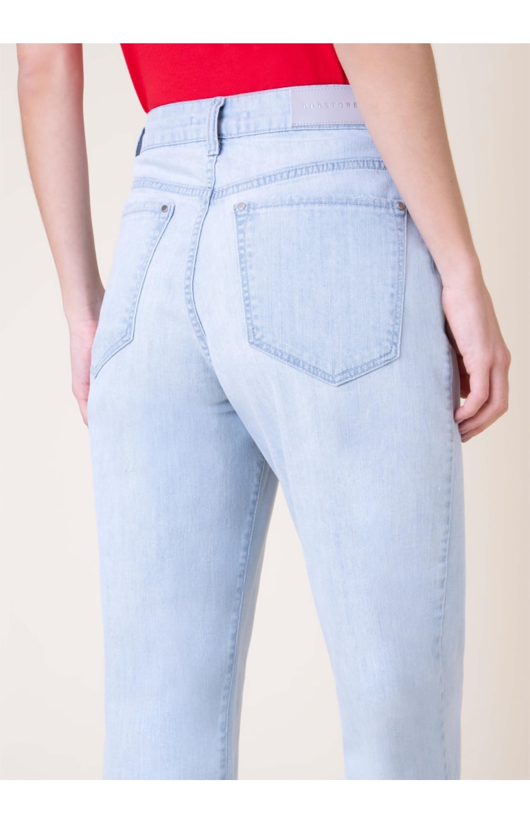 Calça New Carrot Jeans Lavagem Clara