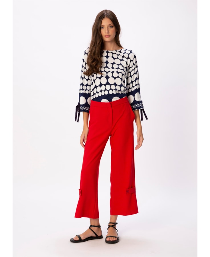 Calça Pantacourt Detalhe na Barra Vermelho