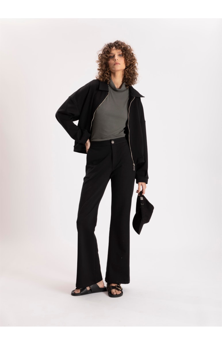 Calca Ponto Roma Bootcut Preto