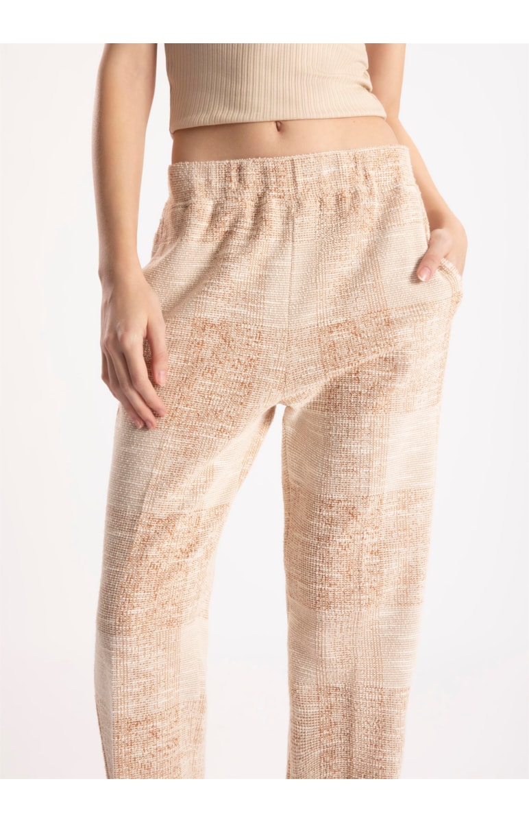 Calça Reta Natural Check Camel