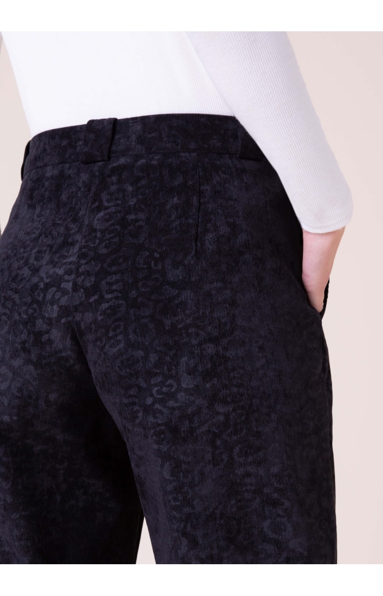 Calça Velvet Onça Slouch Preto