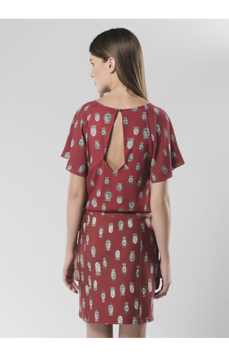 Saia Brasões Framboesa Estampado
