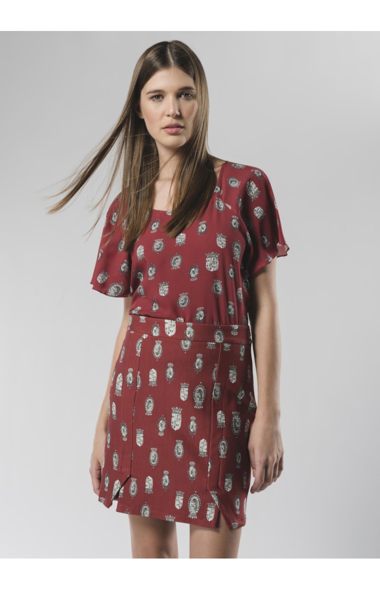 Saia Brasões Framboesa Estampado