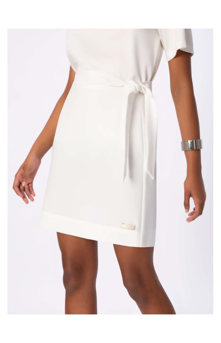 Saia Curta Cós Deslocado Off White