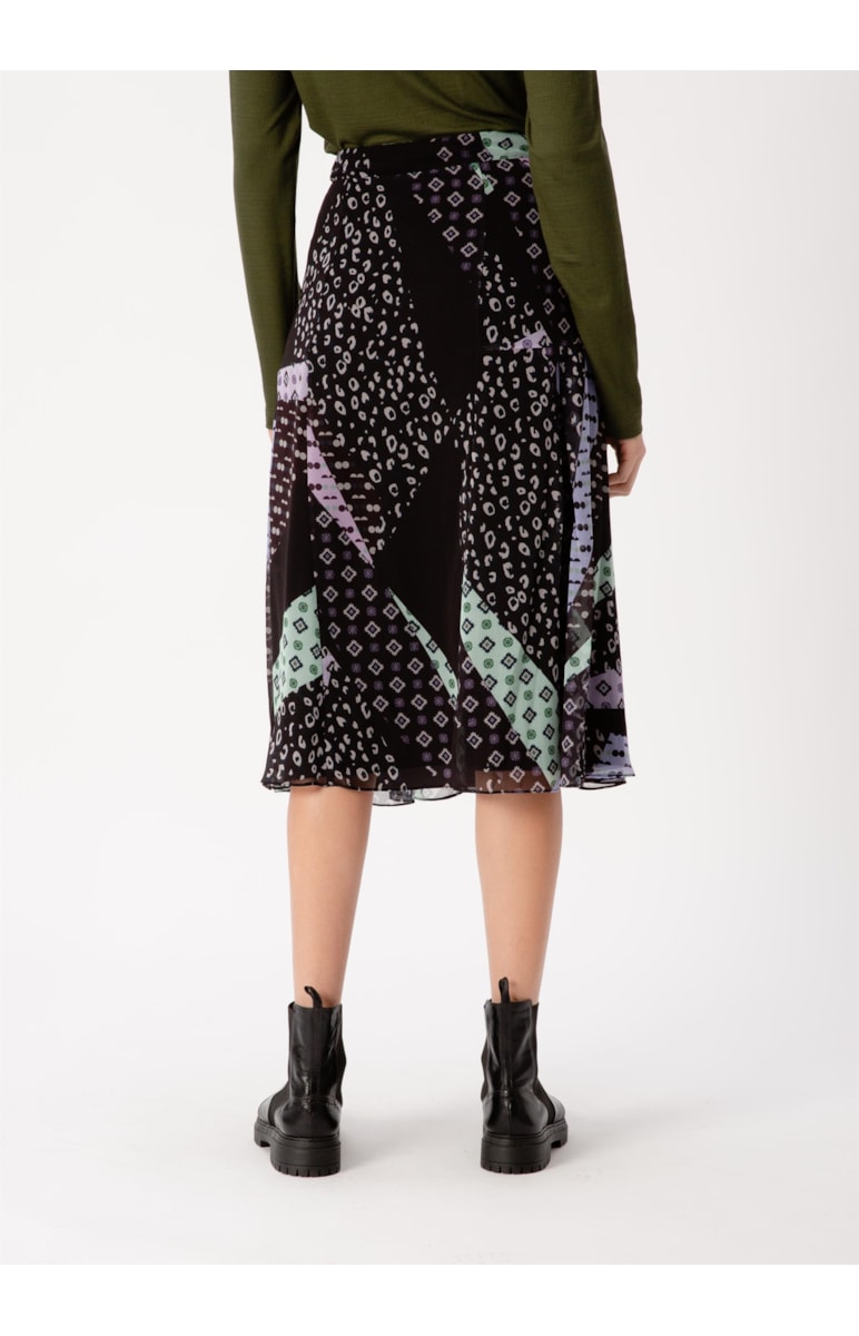 Saia Midi Boho Flowers Est. Fundo Preto