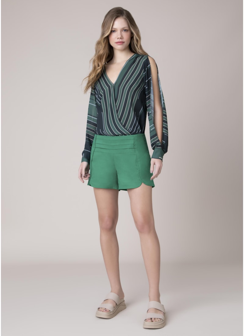 Short Alfaiataria Pregas Grama