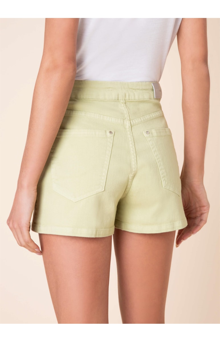 Short Comfort Color Bolso Verde Maca