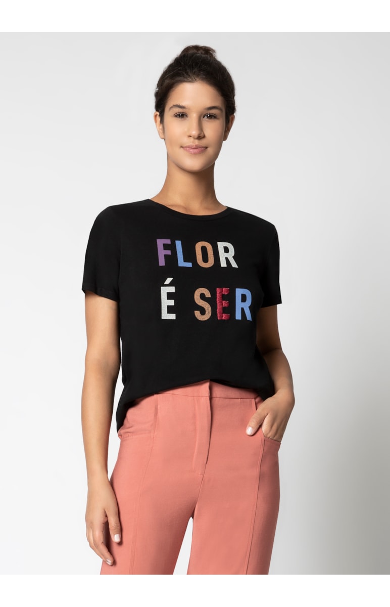 T-Shirt Flor é Ser Preto