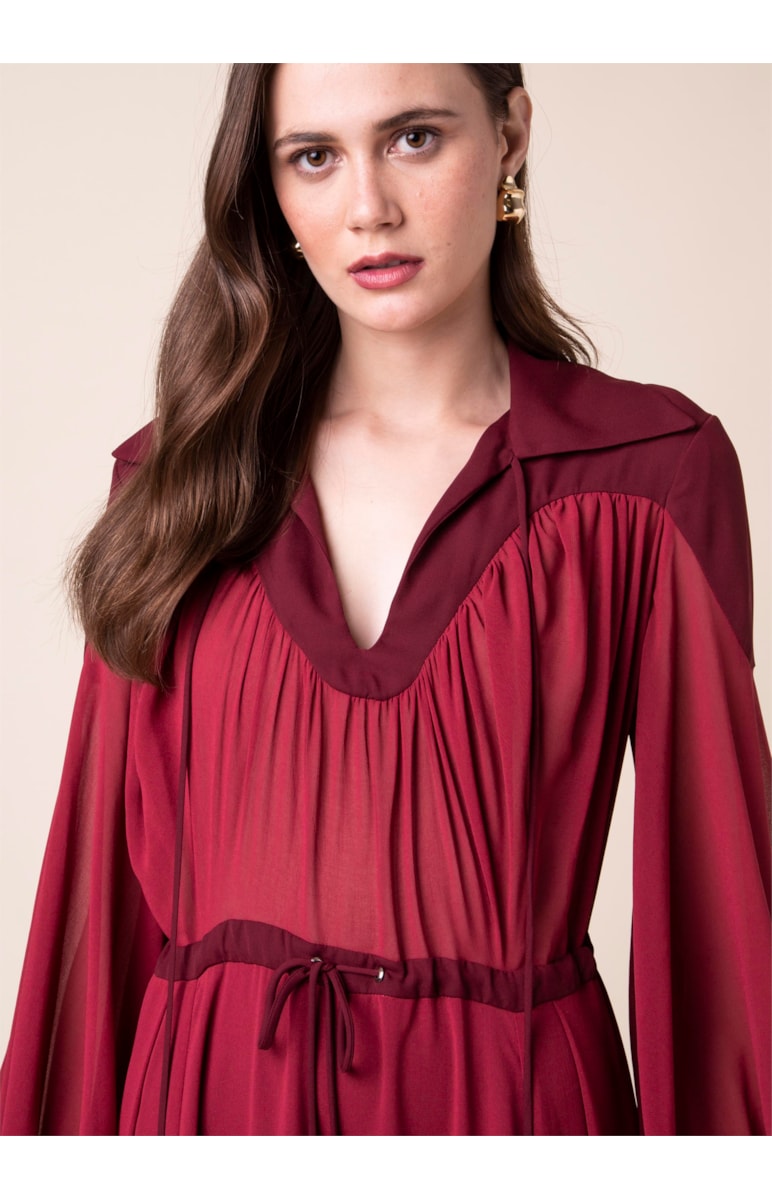 Vestido Longo Recortes Vinho