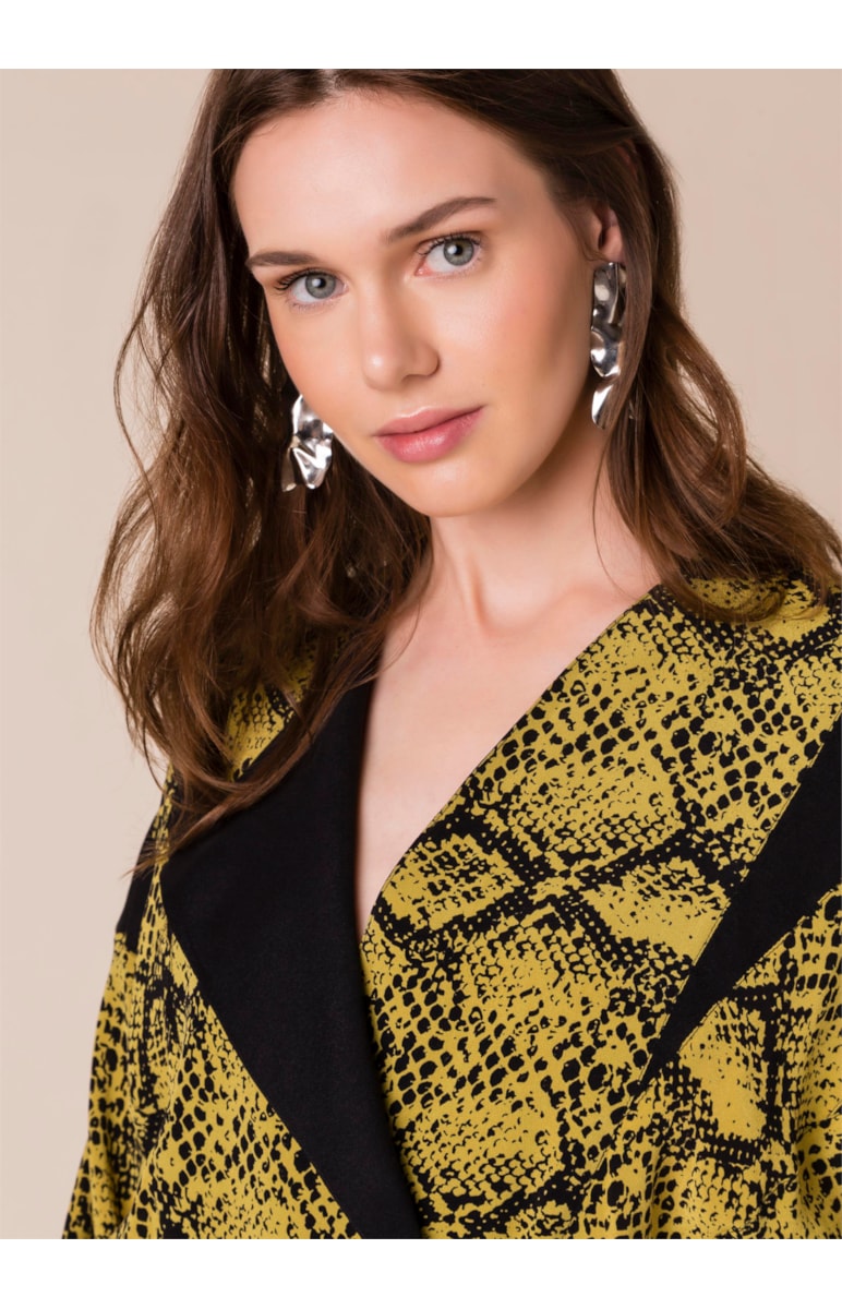 Vestido Snake Estampado Fundo Amarelo